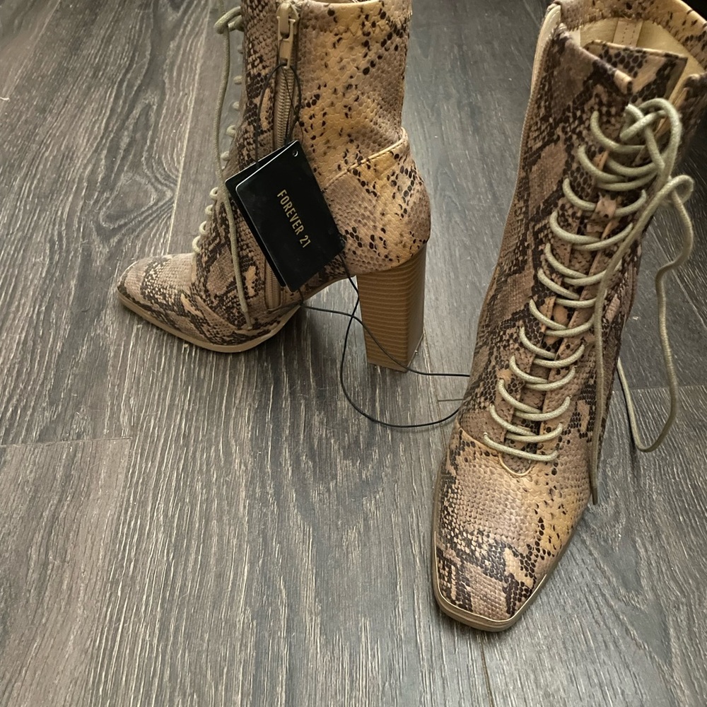 Forever 21 snake print lace up heel boots NWT